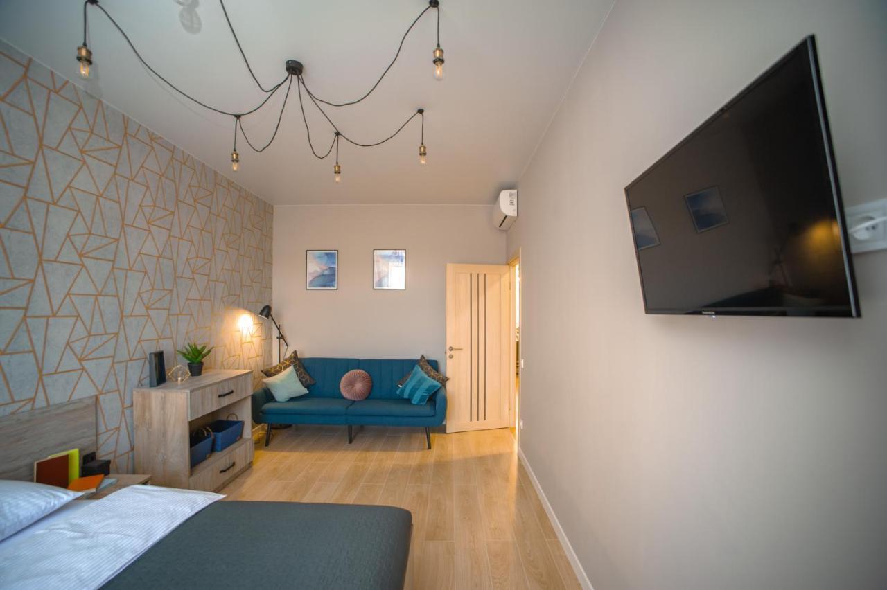 3 Bedroom, 2 Bathroom Apartment Near Forum Leopoli Esterno foto